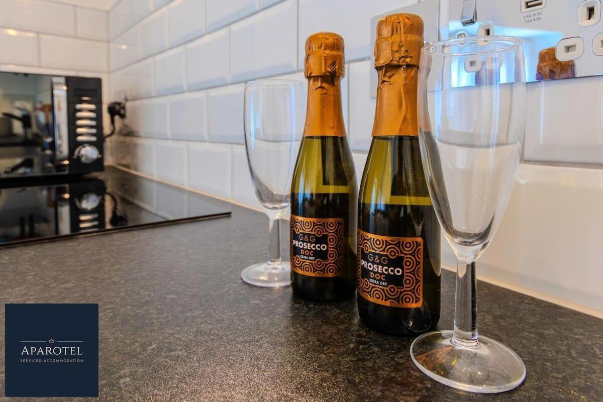 Aparotel Serviced Apartments - Stonehenge, Amesbury Town Centre Camera foto