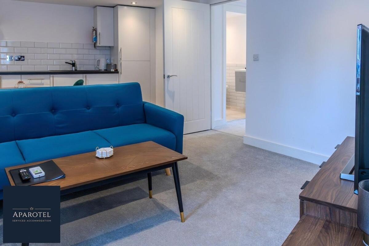 Aparotel Serviced Apartments - Stonehenge, Amesbury Town Centre Camera foto