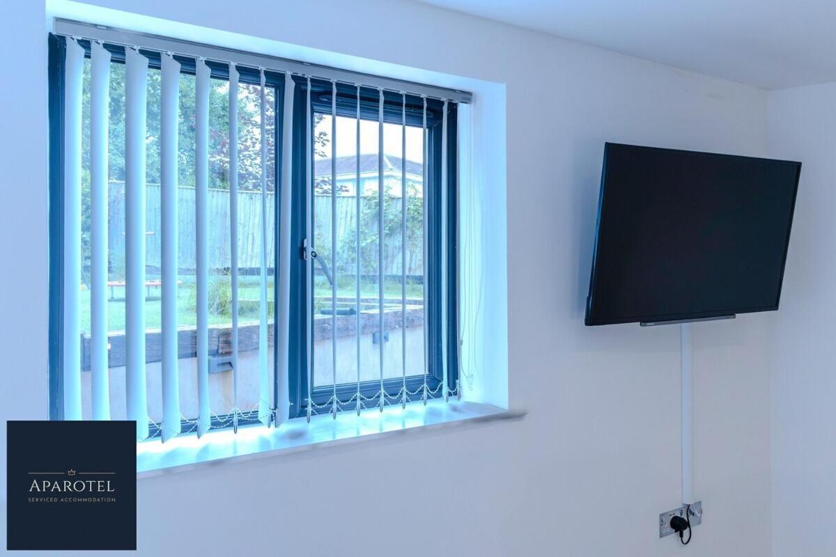 Aparotel Serviced Apartments - Stonehenge, Amesbury Town Centre Camera foto