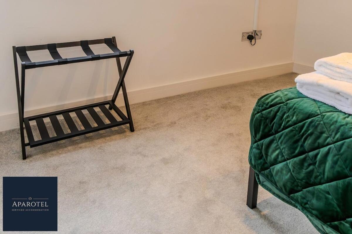 Aparotel Serviced Apartments - Stonehenge, Amesbury Town Centre Camera foto