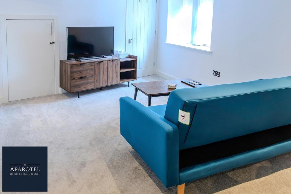 Aparotel Serviced Apartments - Stonehenge, Amesbury Town Centre Camera foto