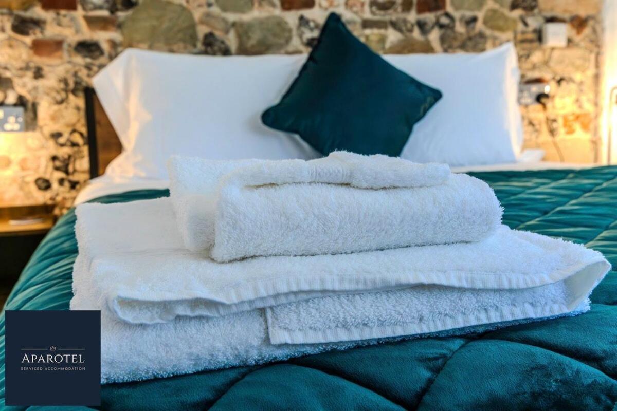 Aparotel Serviced Apartments - Stonehenge, Amesbury Town Centre Camera foto