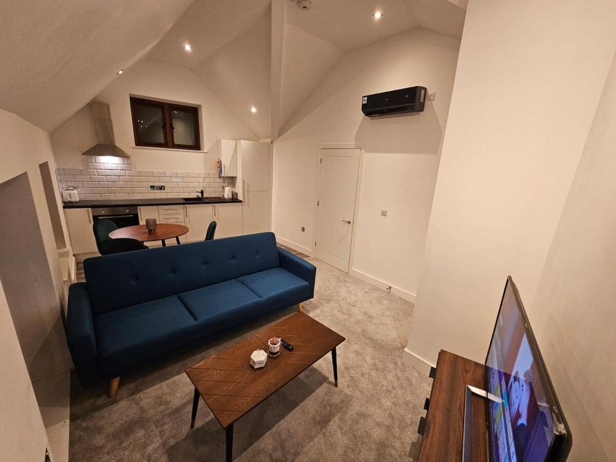Aparotel Serviced Apartments - Stonehenge, Amesbury Town Centre Camera foto