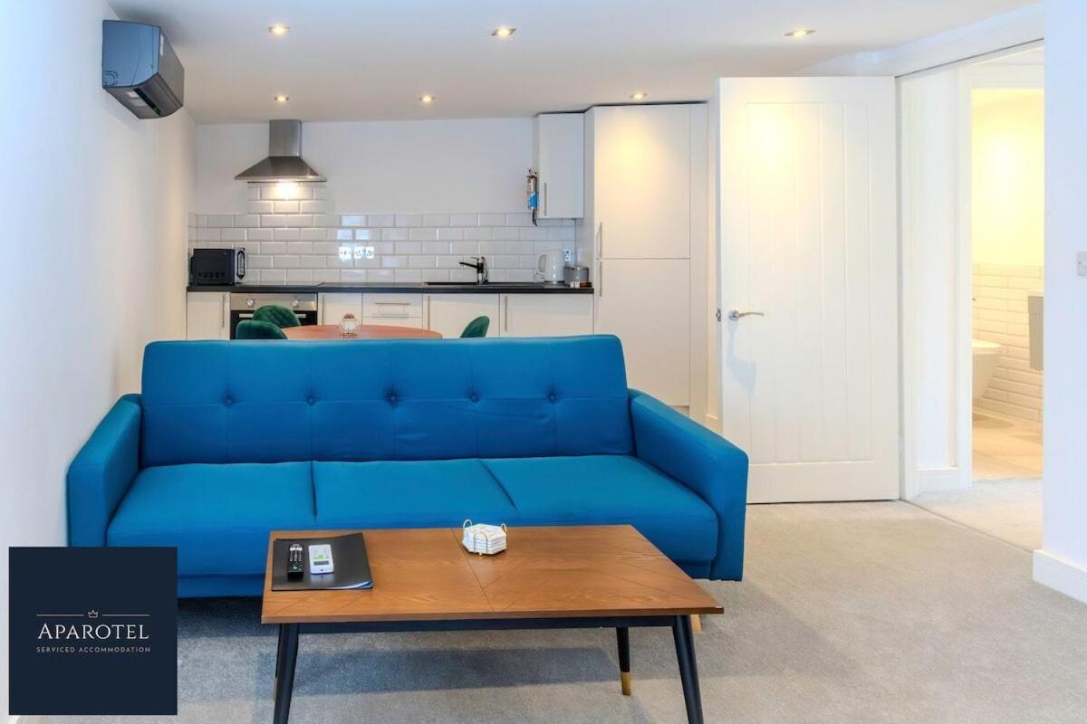 Aparotel Serviced Apartments - Stonehenge, Amesbury Town Centre Camera foto