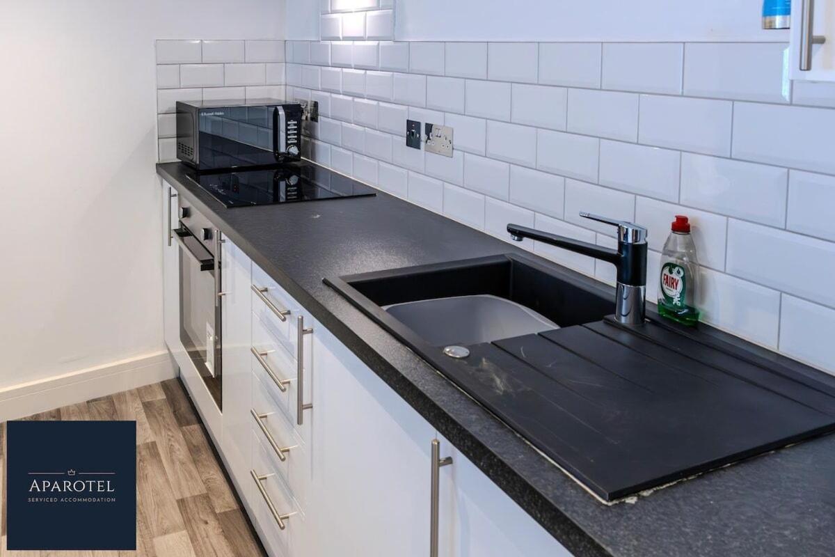 Aparotel Serviced Apartments - Stonehenge, Amesbury Town Centre Camera foto