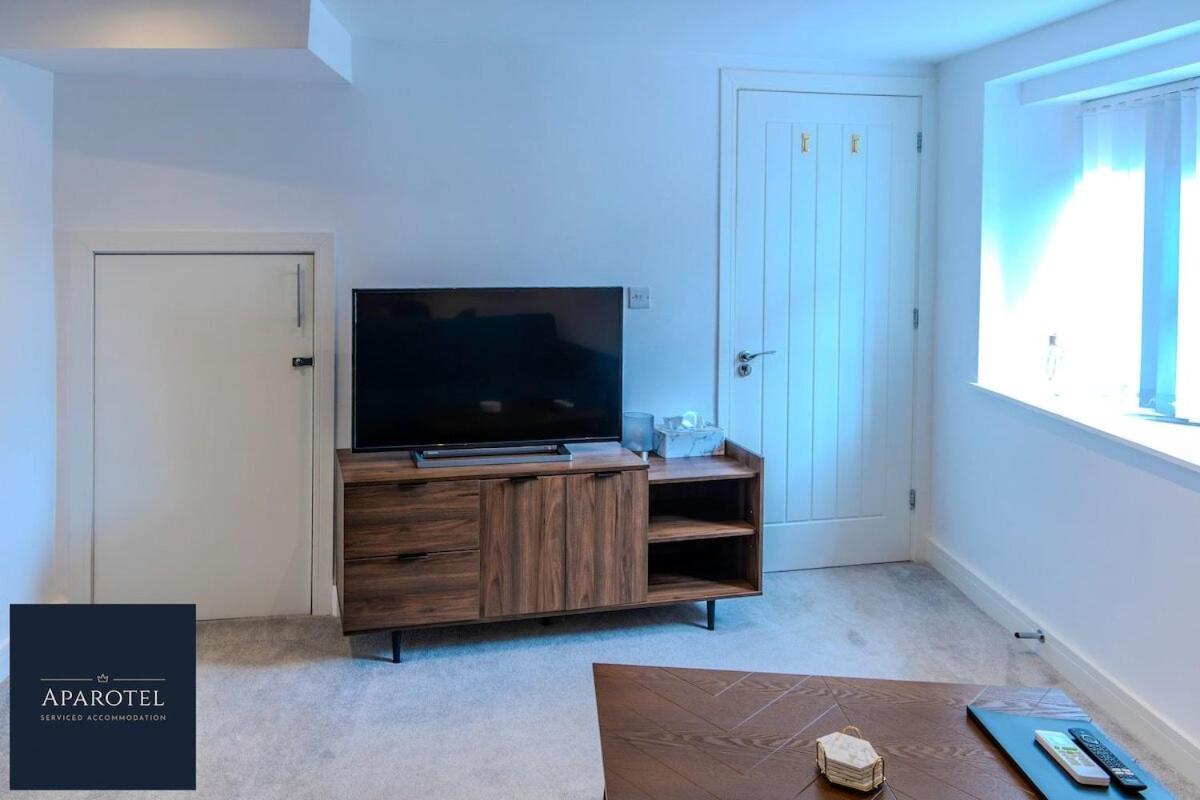 Aparotel Serviced Apartments - Stonehenge, Amesbury Town Centre Camera foto