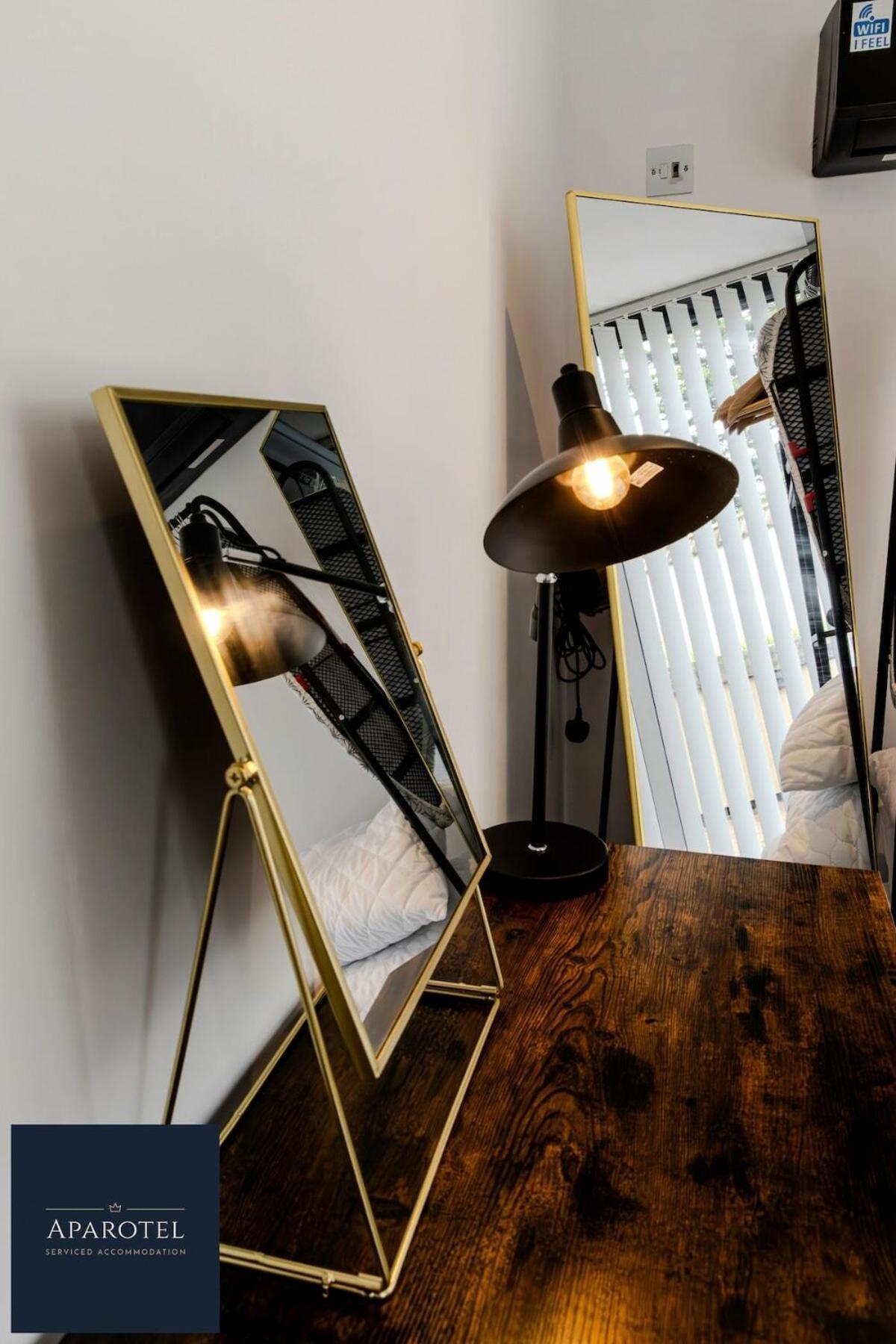 Aparotel Serviced Apartments - Stonehenge, Amesbury Town Centre Camera foto
