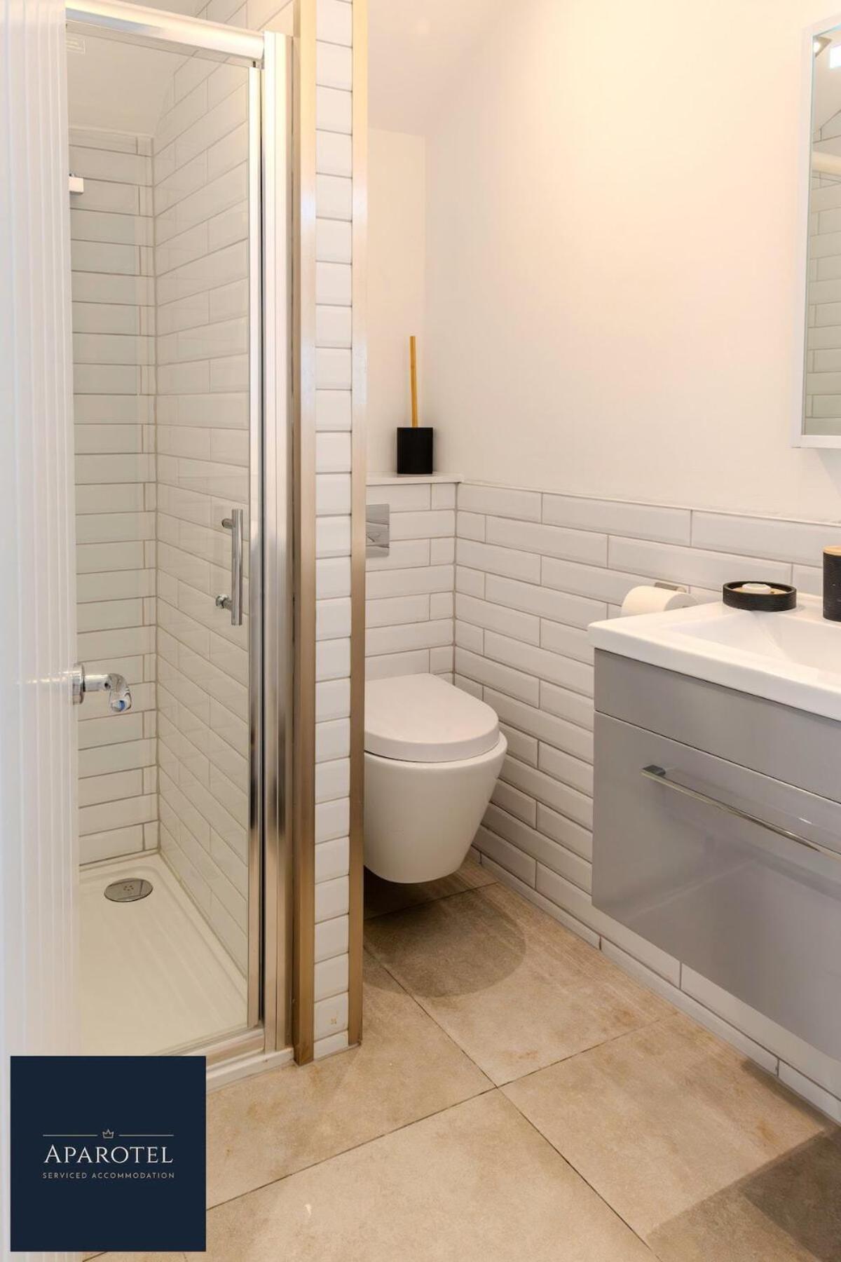 Aparotel Serviced Apartments - Stonehenge, Amesbury Town Centre Camera foto